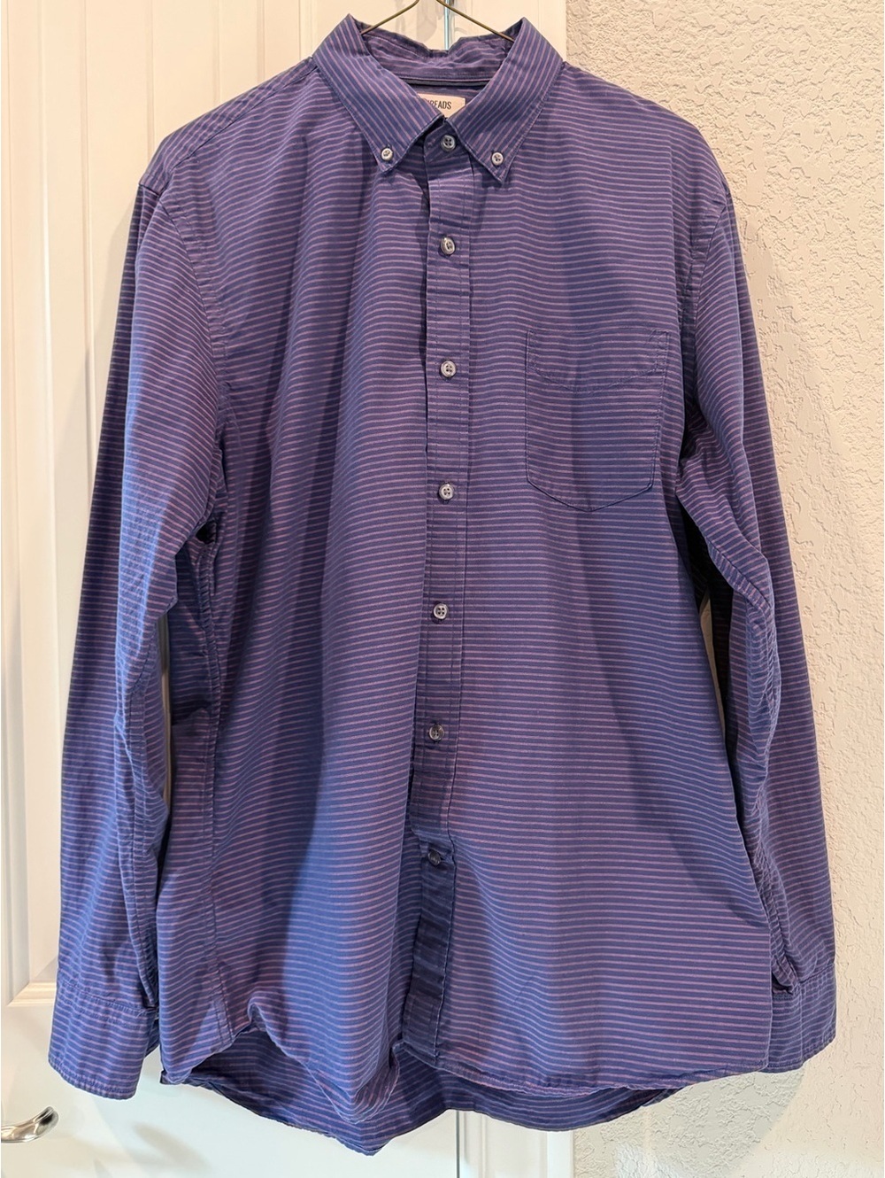 Goodthreads Men's Long Sleeve Button-Down Shirt Size L Blue with Stripes